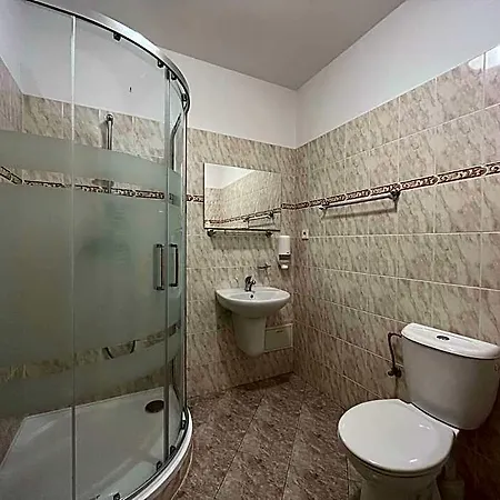 Отель Arnika 3*